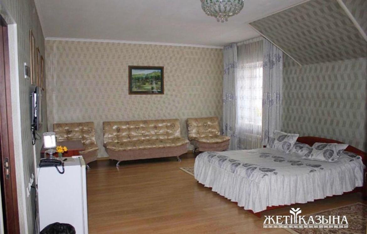 Гостиничный Комплекс Жеты Казына Zharkent Bagian luar foto